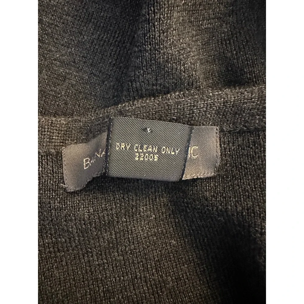 Banana Republic Men's Charcoal Gray 100% Merino Wool V-Neck Sweater Vest Large